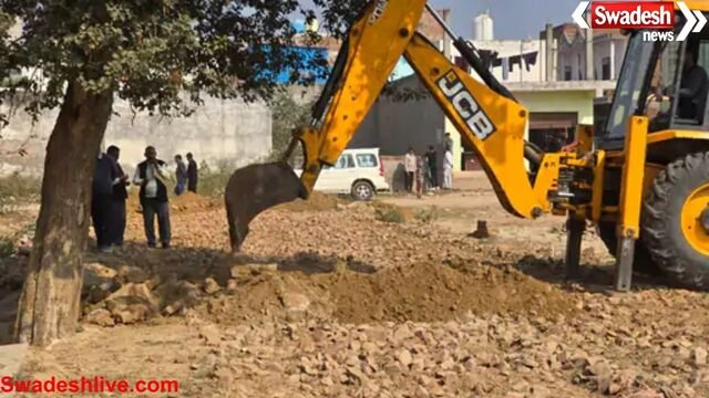 अवैध रूप से विकसित हो रही कॉलोनी पर चला बुलडोजर: ADA ने खासपुर मुस्तकिल में की बड़ी कार्रवाई