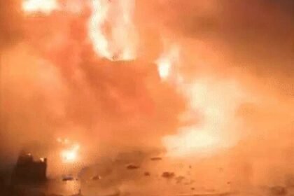 ग्वालियर में इलेक्ट्रॉनिक गोदाम में भीषण आग