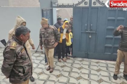 Hapur: Rapid firing, former soldier shot