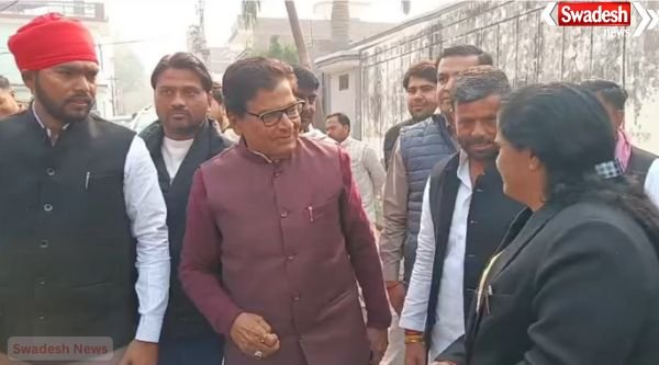 FIROZABAD: Prof. Ram Gopal Yadav spoke at a private function
