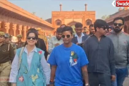 Team India's star all-rounder Deepti Sharma reached Taj Mahal