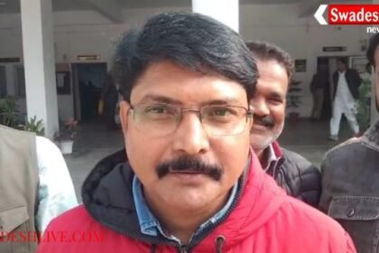 Journalist's car collided head-on in Farrukhabad