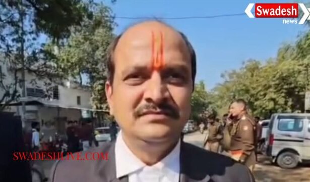 Mathura: Order to register a case against storyteller Aniruddhacharya for his comments on women