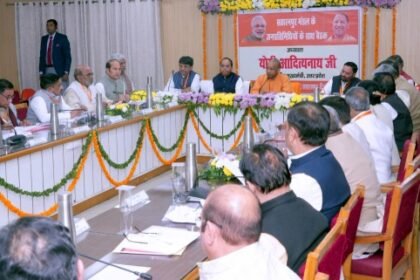 Solar Boom: Yogi Adityanath government creates history with record 3 lakh installations