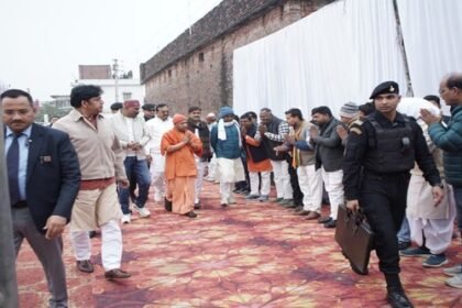 Gorakhpur: Chief Minister Yogi Adityanath reached Budhiya Bari village