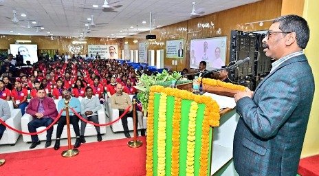 hemant-soren-inaugurates-shibu-soren-jee-neet-coaching-in-ranchi