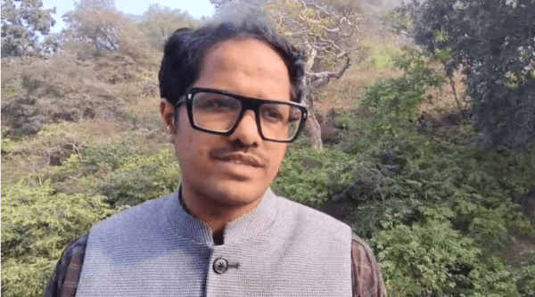 Chitrakoot: DM inspected the beautification work of Kamadgiri Parikrama Marg.