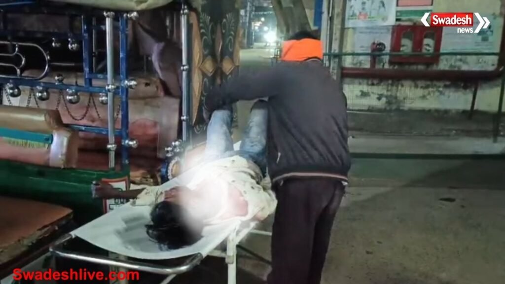 Horrific road accident in Bengabad: One youth killed, two seriously injured