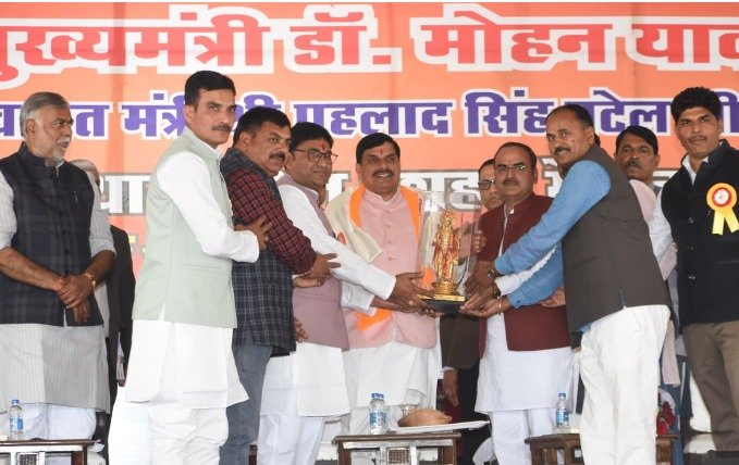 MP Panchayat Secretary New