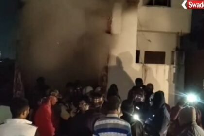 Bokaro: Massive fire in Sector 12 warehouse, loss of more than 1.5 crore rupees