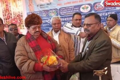 Jamtada: MLA Chunna Singh's anger during the health fair at Karmatand PHC