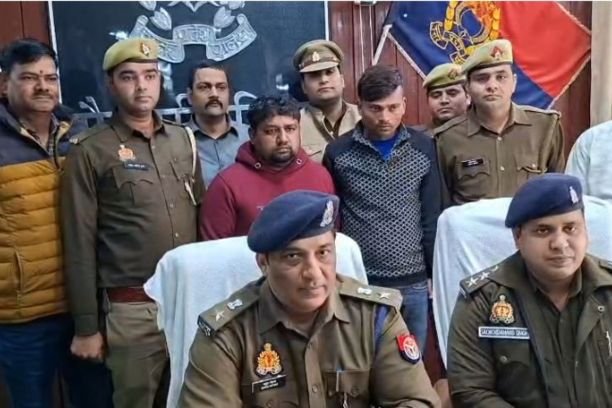 Mainpuri: Businessman robbery case solved, two vicious robbers arrested, one absconding