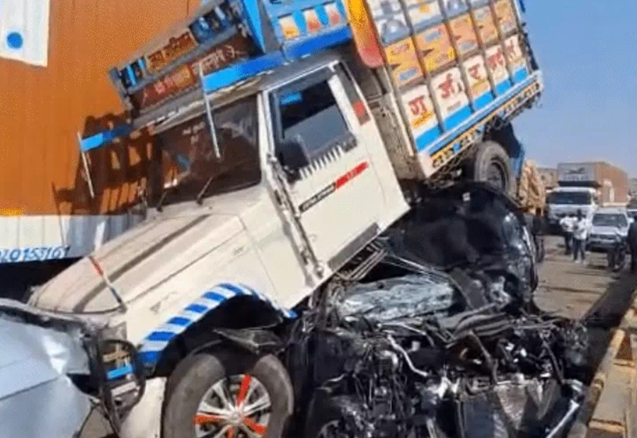 Indore truck gas tanker accident