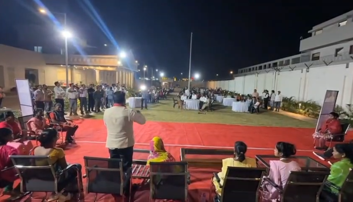 Naxals Visit Chhattisgarh Assembly