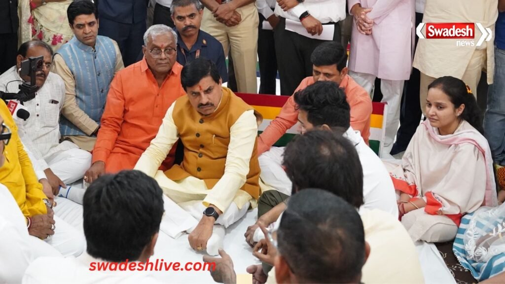 Indore News cm-meets-pugalia-family