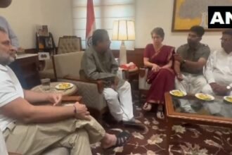 rahul-gandhi-priyanka