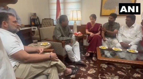 rahul-gandhi-priyanka