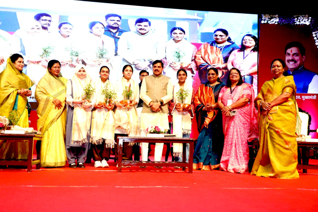 Nari Shakti Vandan Sammelan 