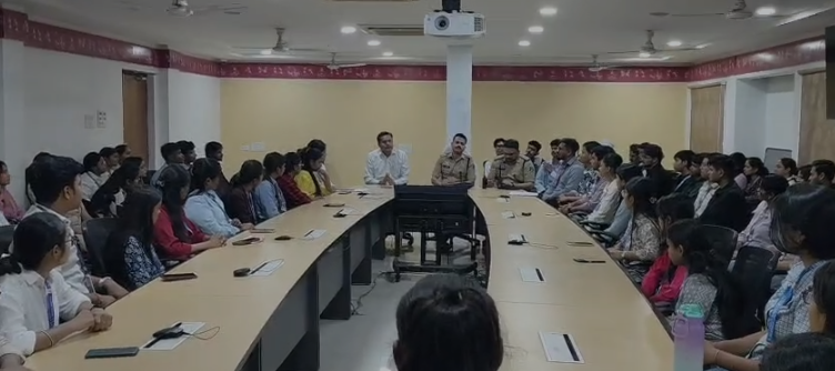 Raipur Police Samvad