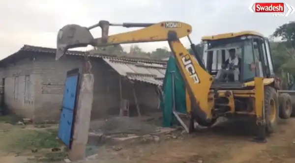 https://swadeshlive.com/ambikapur-encroachment-action/