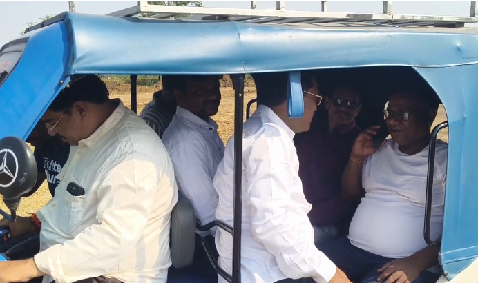 Dhamtari E Rickshaw