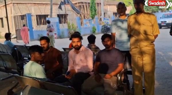https://swadeshlive.com/rohtas-electricity-worker-road-accident/