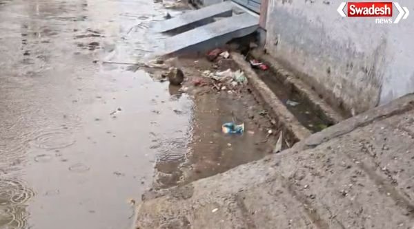 https://swadeshlive.com/rampur-nagar-panchayat-cleanliness-issue/