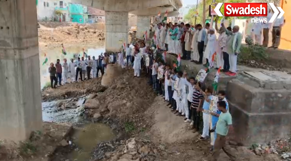 Gwalior Elevated Road Sewer Line Issue