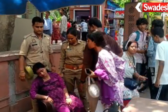 Taj Mahal Woman Tourist Fainted