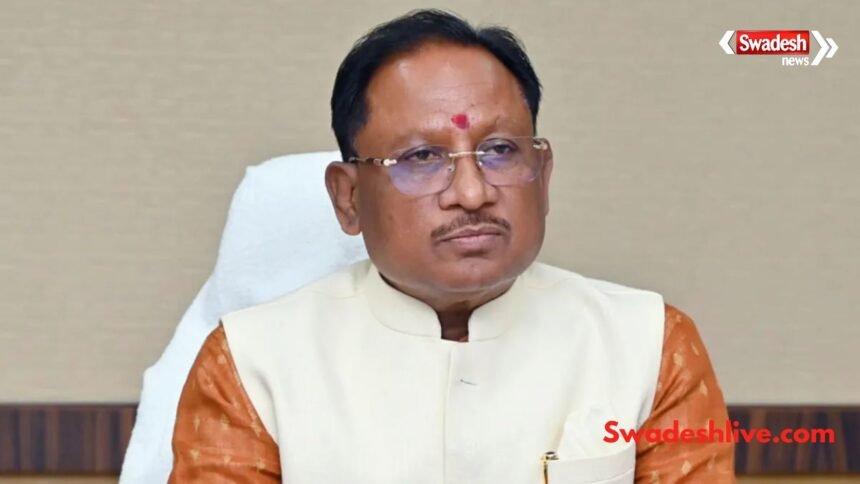 छत्तीसगढ़ की 10 बड़ी खबरों का प्रतीकात्मक कोलाज, जिसमें कोरबा हत्याकांड, धमतरी पुलिस कार्रवाई, रायपुर चोरी गैंग और प्रदेश की प्रमुख घटनाएं दर्शाई गई हैं।