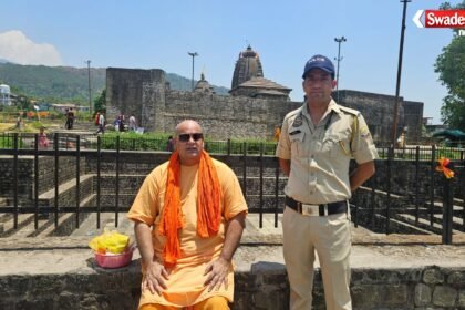 https://swadeshlive.com/swami-chakrapani-maharaj-baijnath-temple-visit/