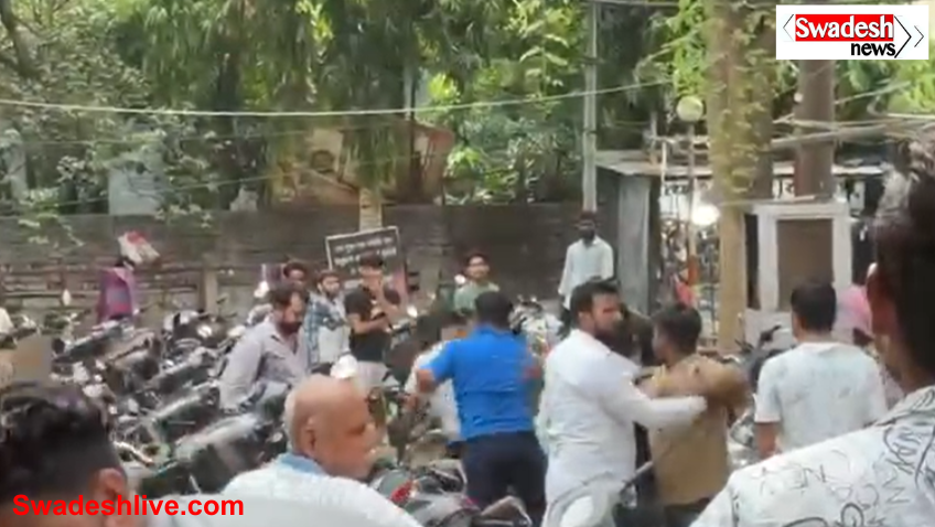 Gwalior Parking Dispute