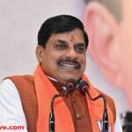 सिवनी में प्रदेश स्तरीय धान महोत्सव के दौरान विकास परियोजनाओं का शुभारंभ करते मुख्यमंत्री डॉ. मोहन यादव।