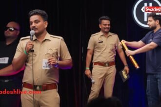 इंडियाज गॉट लेटेंट 2 के मंच पर प्रस्तुति देते यूपी पुलिस के कॉन्स्टेबल और विजेता कपिल दिनकर।