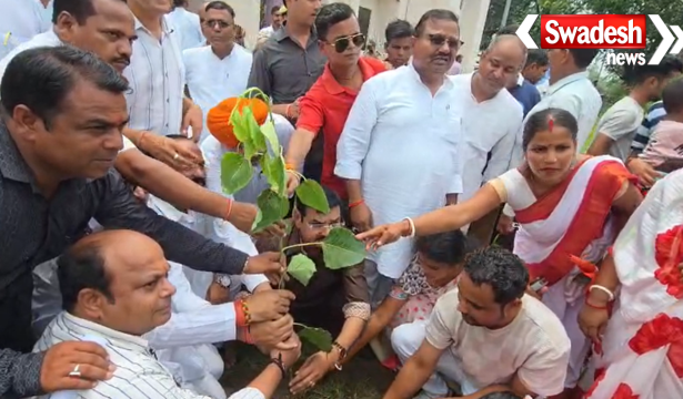 Puranpur Ek Ped Maa Ke Naam Campaign