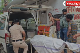 Goraghat Datia Policemen Beat Municipality Worker