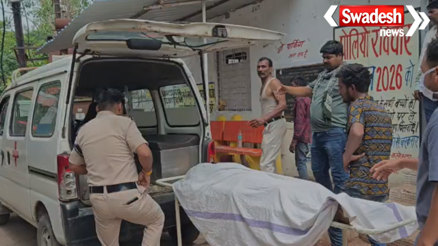 Goraghat Datia Policemen Beat Municipality Worker
