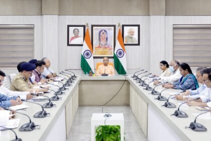 Kanwar Yatra 2026: मुख्यमंत्री योगी आदित्यनाथ के सख्त निर्देश, सुरक्षा, स्वास्थ्य, ड्रोन निगरानी और फेक न्यूज पर होगी कड़ी कार्रवाई
