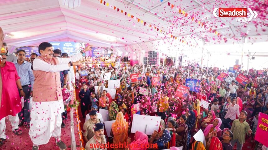 1.25 करोड़ लाड़ली बहनों को मिला बड़ा तोहफा, भिंड में लाड़ली बहना योजना की 38वीं किस्त जारी करते मुख्यमंत्री डॉ. मोहन यादव