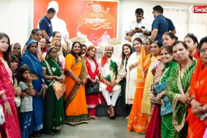 Kota Raksha Bandhan sisters-tie-rakhi-om-birla