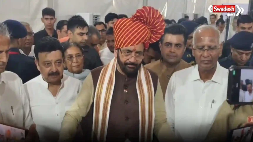 नांगल चौधरी इंटीग्रेटेड मल्टी मॉडल लॉजिस्टिक हब से पहली मालगाड़ी को हरी झंडी दिखाते मुख्यमंत्री नायब सिंह सैनी