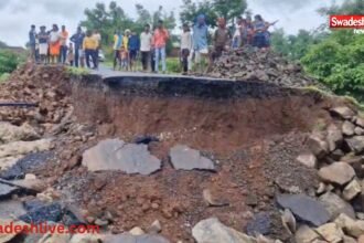 डिंडोरी में बारिश से क्षतिग्रस्त 7 करोड़ की सड़क और धमनी गांव के पास ढहा पुल
