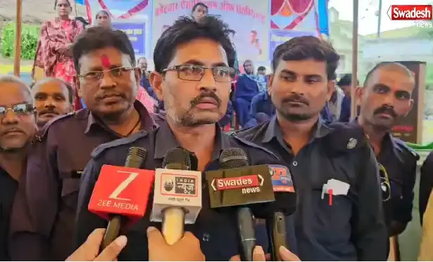 खैरागढ़ में नियुक्ति नियमों के विरोध में अनिश्चितकालीन हड़ताल पर कोटवार