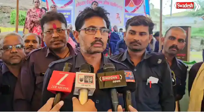 खैरागढ़ में नियुक्ति नियमों के विरोध में अनिश्चितकालीन हड़ताल पर कोटवार