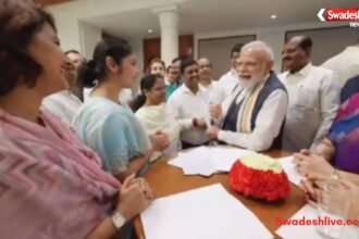 https://swadeshlive.com/pm-modi-saayoni-ghosh-first-meeting/