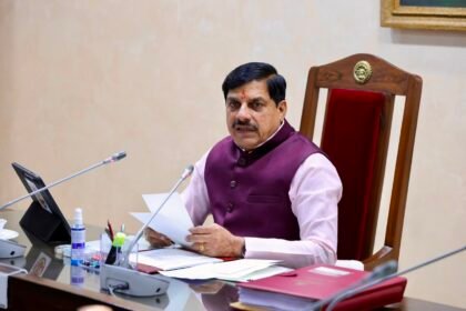 bhopal-cm-dr-mohan-yadav-gives-order-to-government-for-nepal-floods-rescue