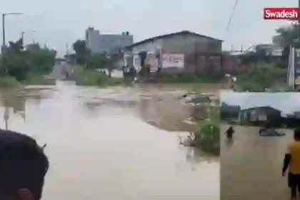 korba-dadar-nala-scorpio-flood-three-friends-saved