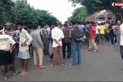 दुमका काठीकुंड में हाइवा की चपेट में आने से राजमिस्त्री की मौत