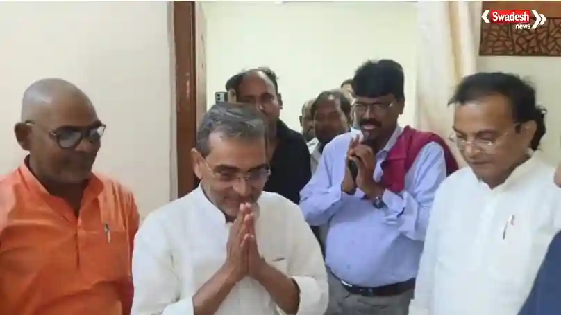 सासाराम में वंदे मातरम विवाद पर बयान देते उपेंद्र कुशवाहा
