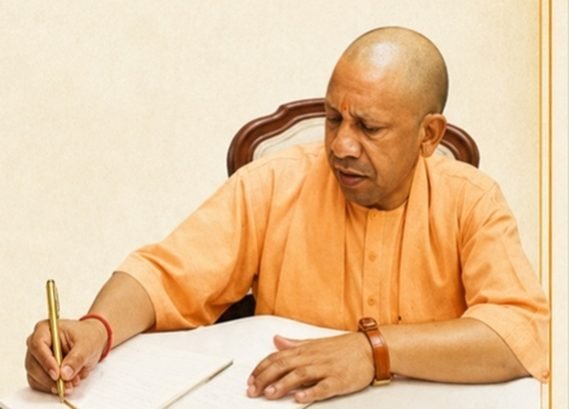 ucknow-cm-yogi-gives-order-for-road-safety/
